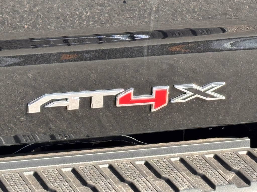 2026 GMC Sierra 1500 AT4X - Photo 7