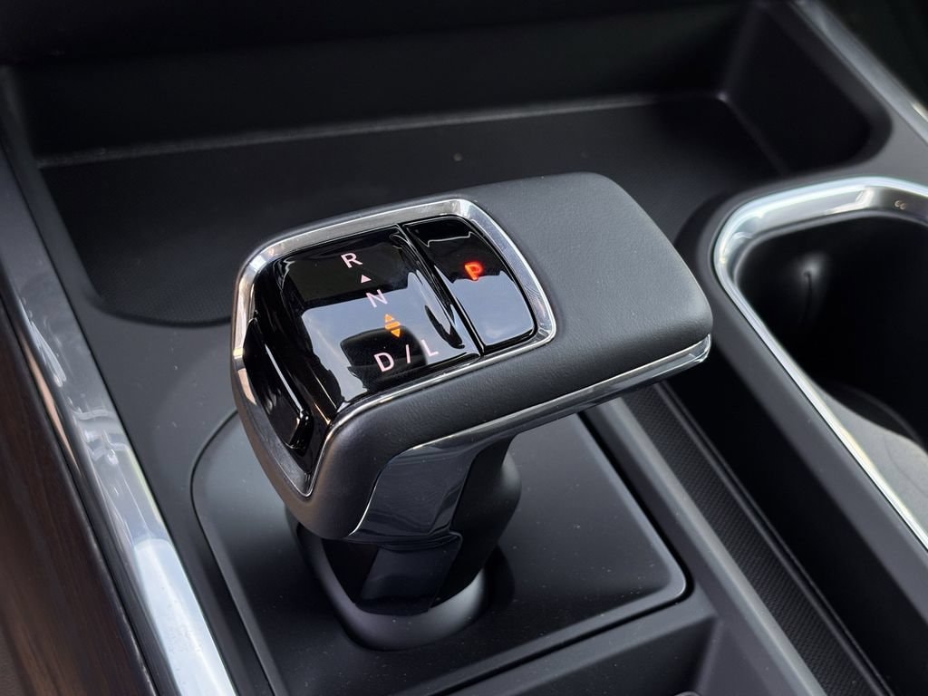 2026 GMC Sierra 1500 SLT - Photo 18