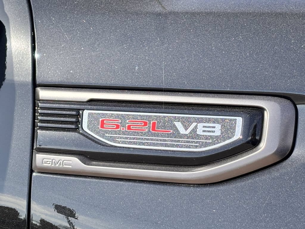 2026 GMC Sierra 1500 AT4X - Photo 8