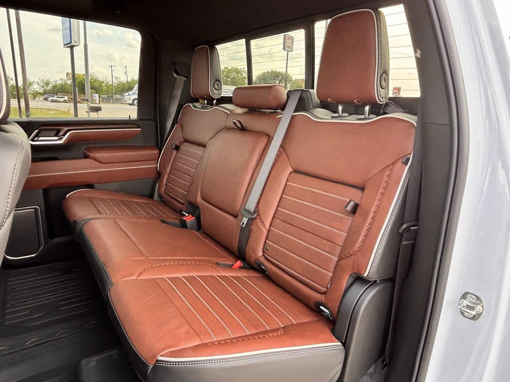 2026 GMC Sierra 2500HD Denali Ultimate - Photo 23