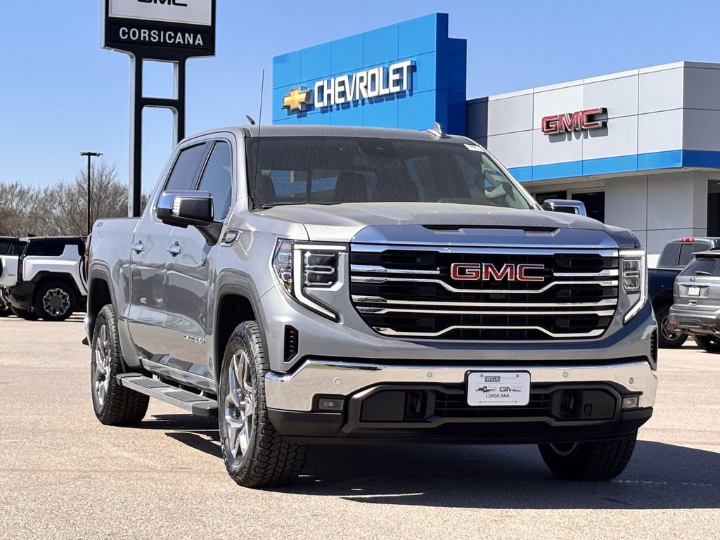 2026 GMC Sierra 1500 SLT - Photo 2