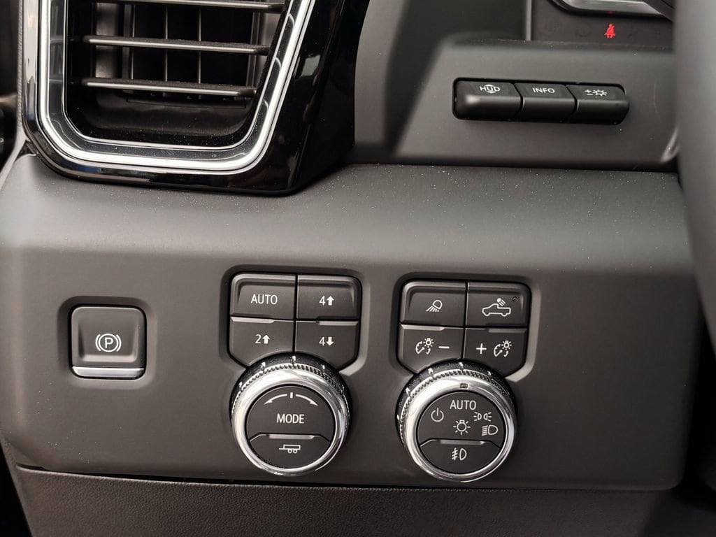 2026 GMC Sierra 3500HD Denali Ultimate - Photo 19