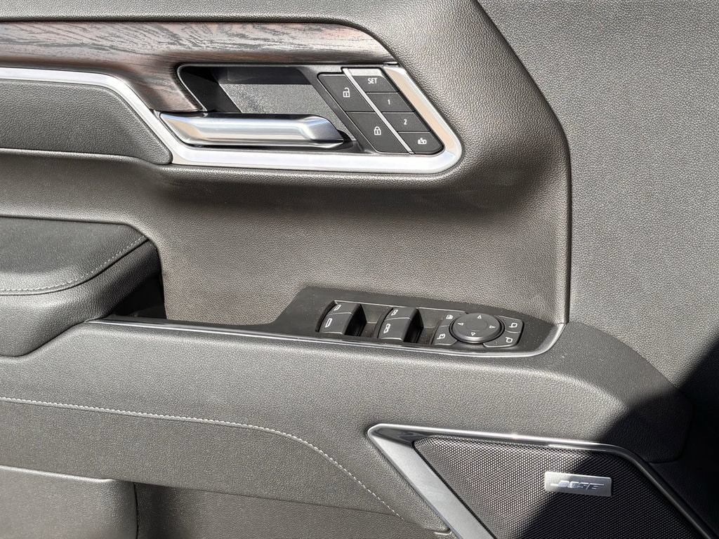 2026 GMC Sierra 1500 SLT - Photo 21