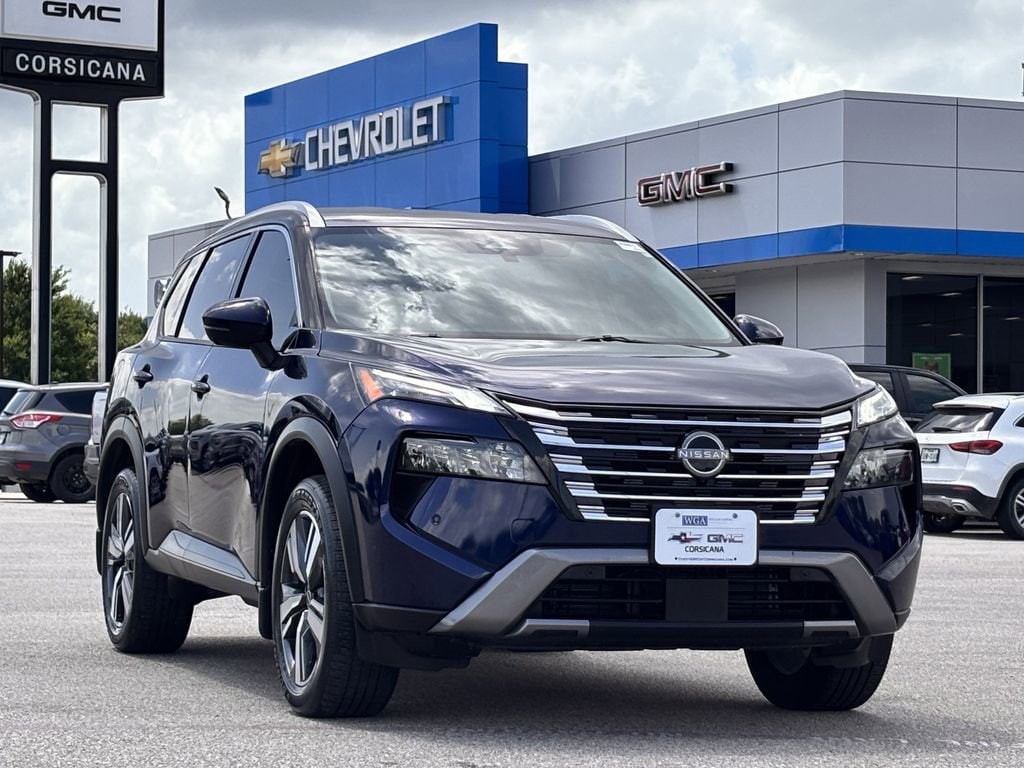Used 2025 Nissan Rogue SL FWD SUV