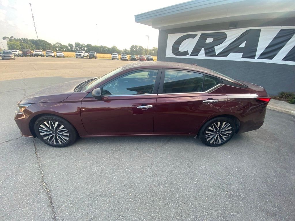 Used 2025 Nissan Altima 2.5 SV Sedan