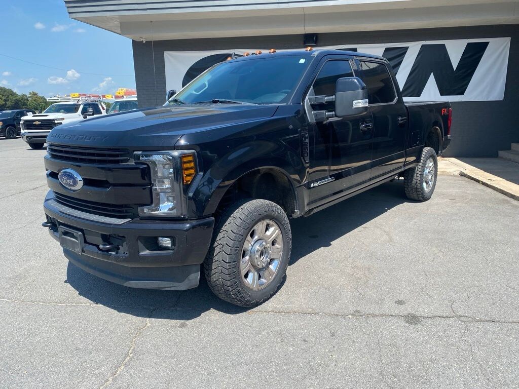 Used 2019 Ford F-250SD Lariat Truck