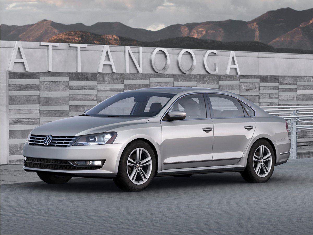 Used 2015 Volkswagen Passat 1.8T SE