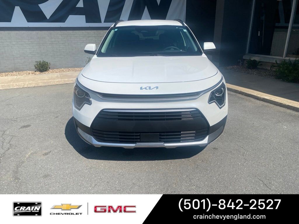 Used 2023 Kia Niro EX SUV