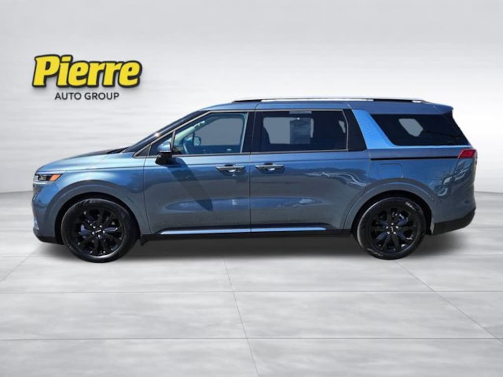 Used 2022 Kia Carnival SX Prestige MPV