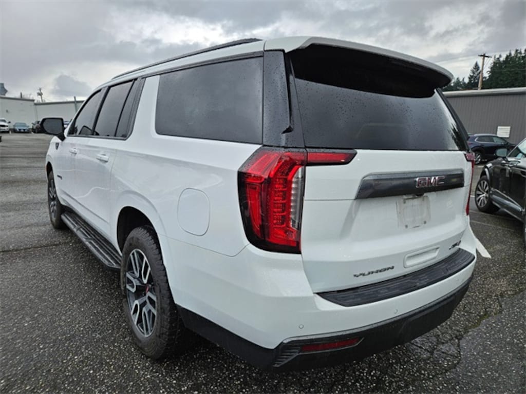 Used 2021 GMC Yukon XL AT4 SUV