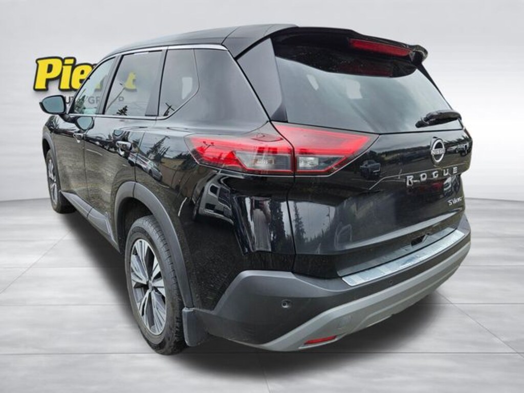 Used 2023 Nissan Rogue SV SUV