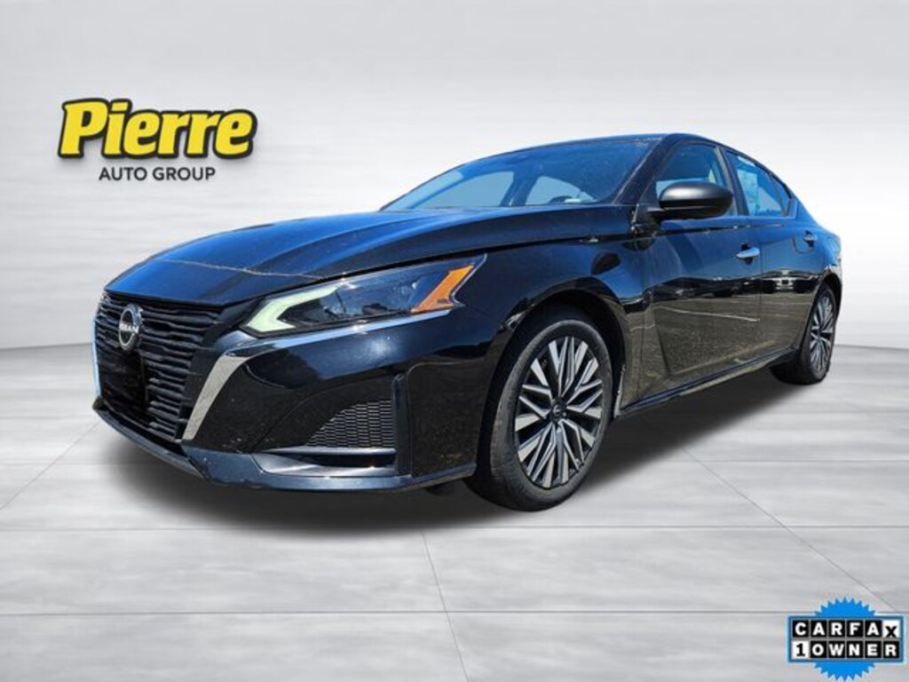 Used 2024 Nissan Altima 2.5 SV Sedan