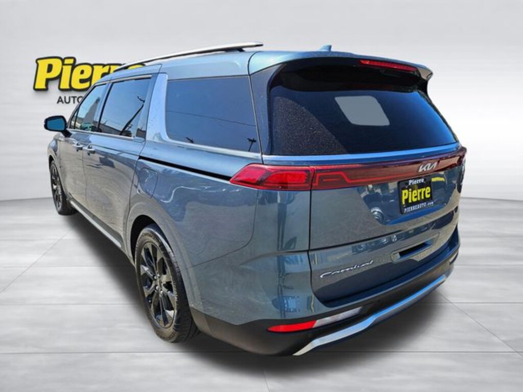 Used 2022 Kia Carnival SX Prestige MPV