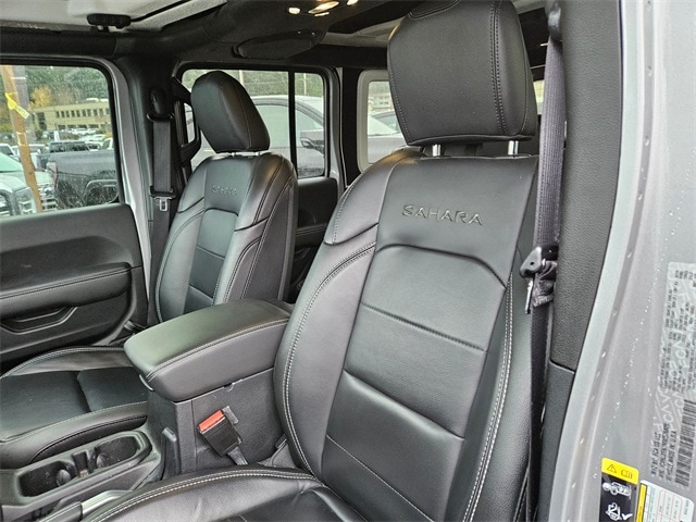 2021 Jeep Wrangler Unlimited Sahara photo 4