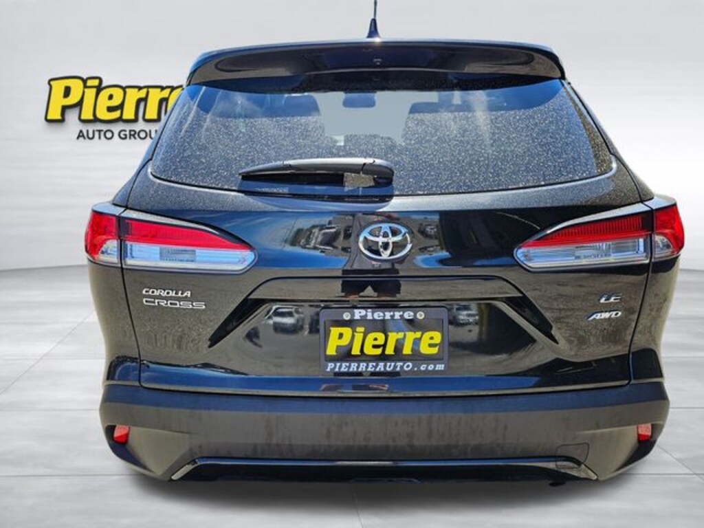 Used 2025 Toyota Corolla Cross LE SUV