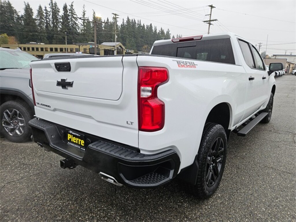 Used 2025 Chevrolet Silverado 1500 LT Trail Boss Truck Crew Cab