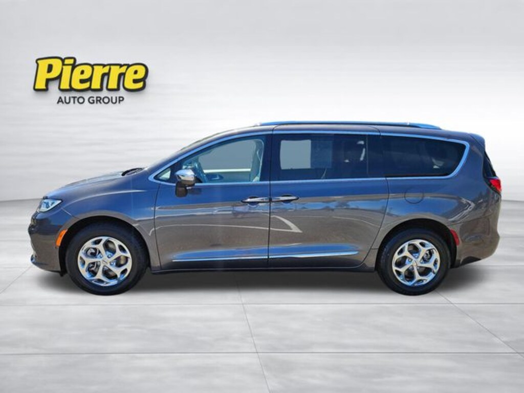 Used 2021 Chrysler Pacifica Limited Van Passenger Van