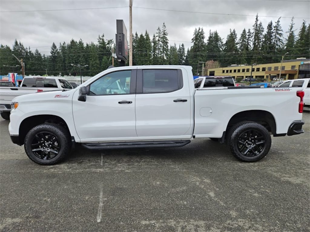 Used 2025 Chevrolet Silverado 1500 LT Trail Boss Truck Crew Cab