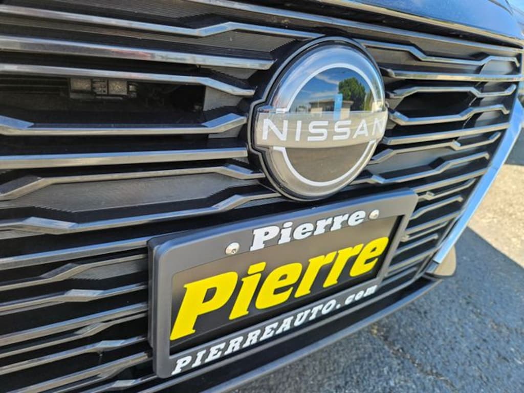 Used 2024 Nissan Altima 2.5 SV Sedan