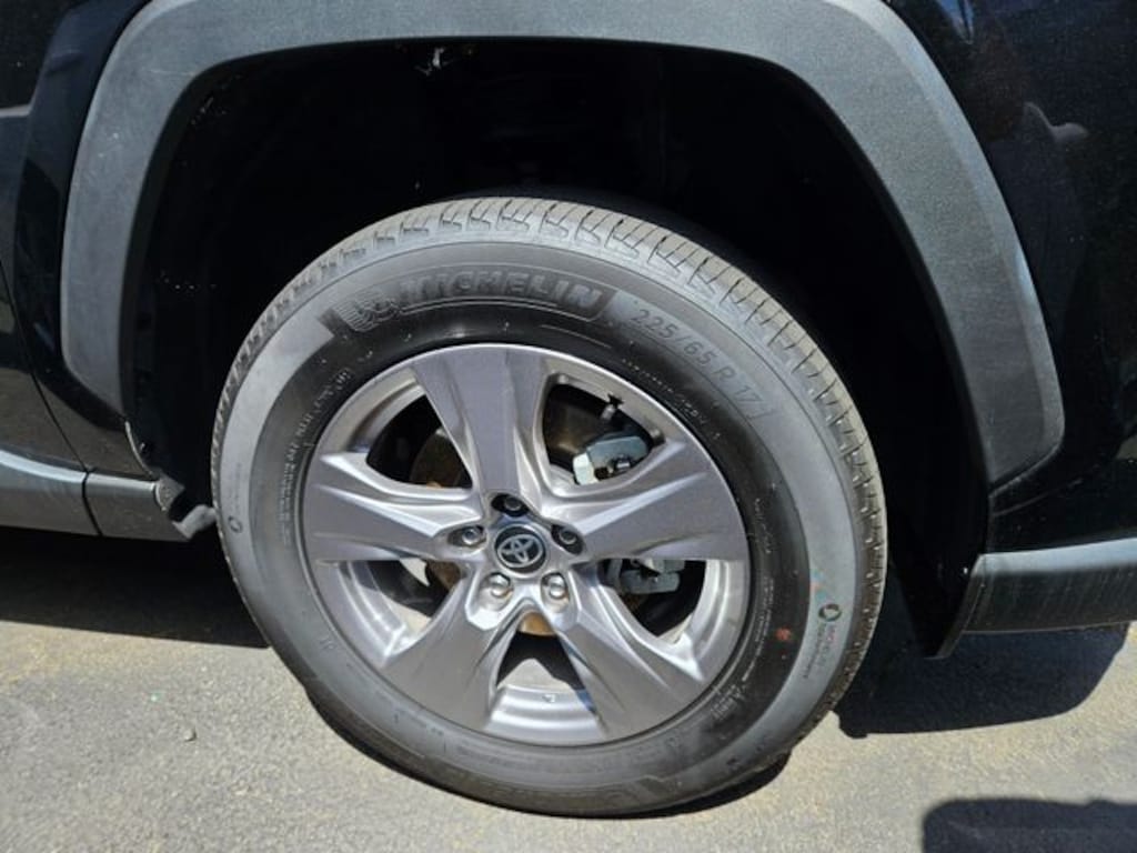 Used 2025 Toyota RAV4 XLE SUV