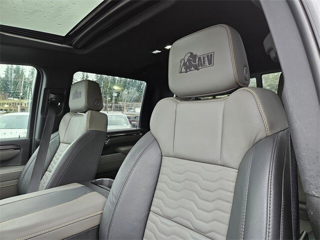 2025 Chevrolet Silverado 2500HD ZR2 photo 4