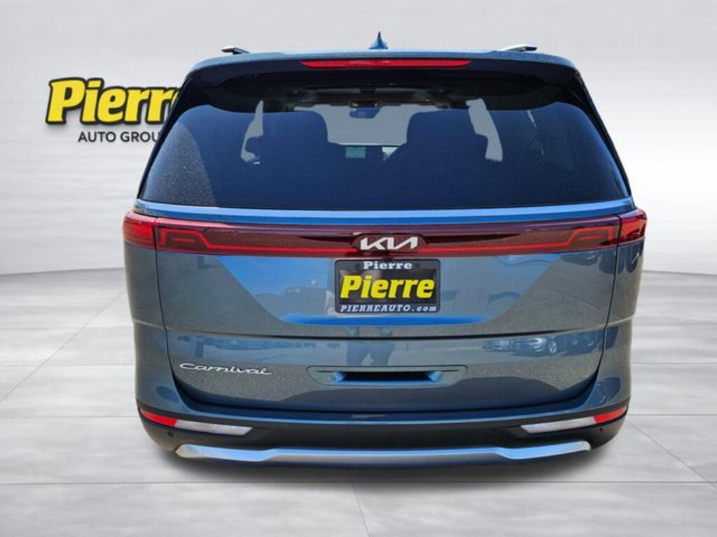 Used 2022 Kia Carnival SX Prestige MPV
