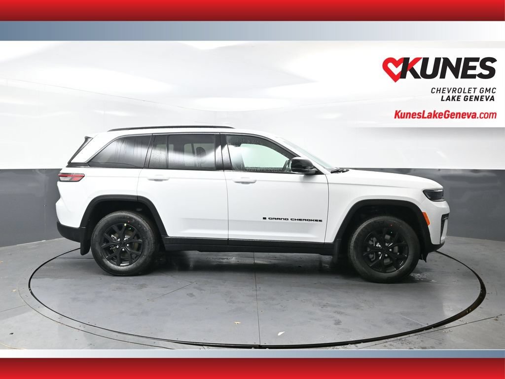 Used 2026 Jeep Grand Cherokee Laredo Altitude
