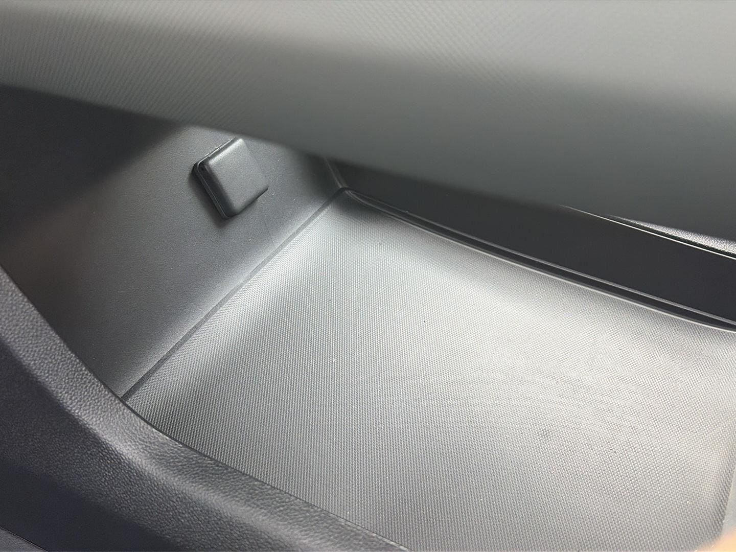 2026 GMC Acadia AT4 - Photo 32