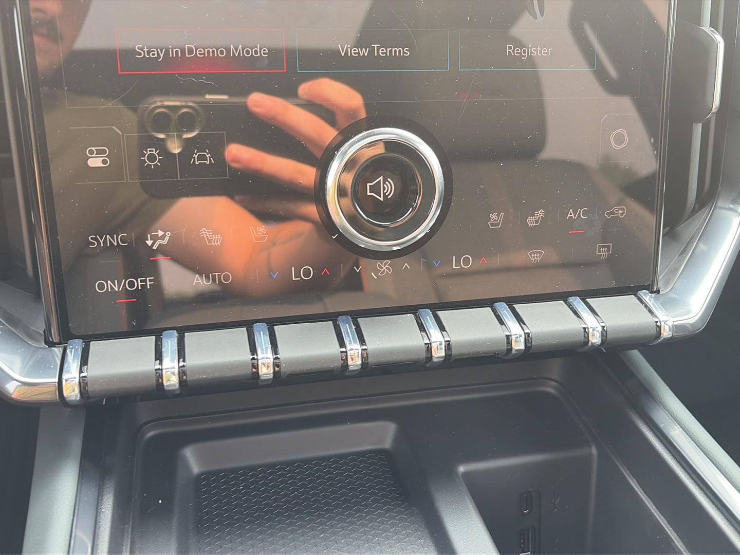 2026 GMC Acadia AT4 - Photo 26