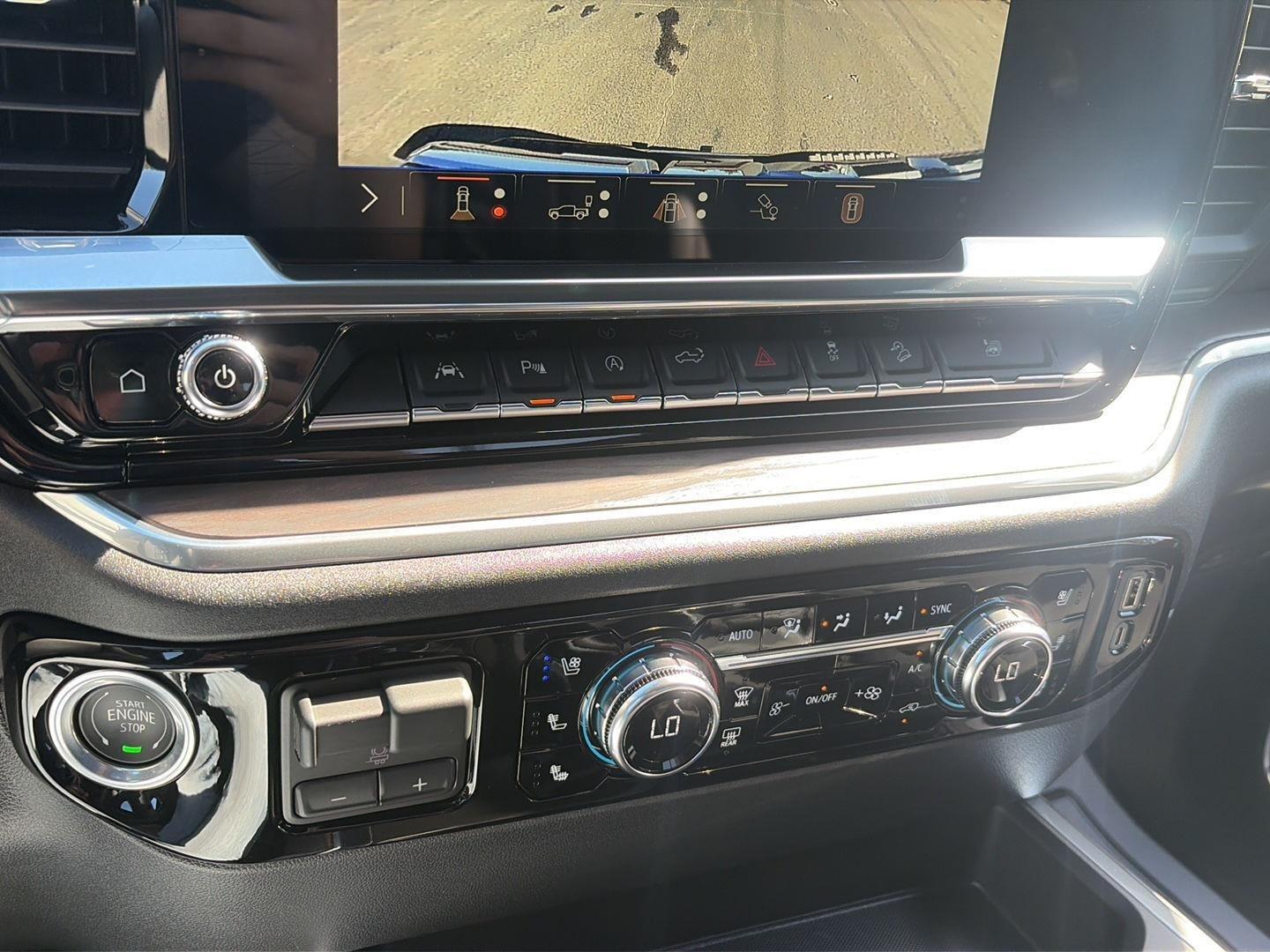 2026 GMC Sierra 1500 SLT - Photo 21