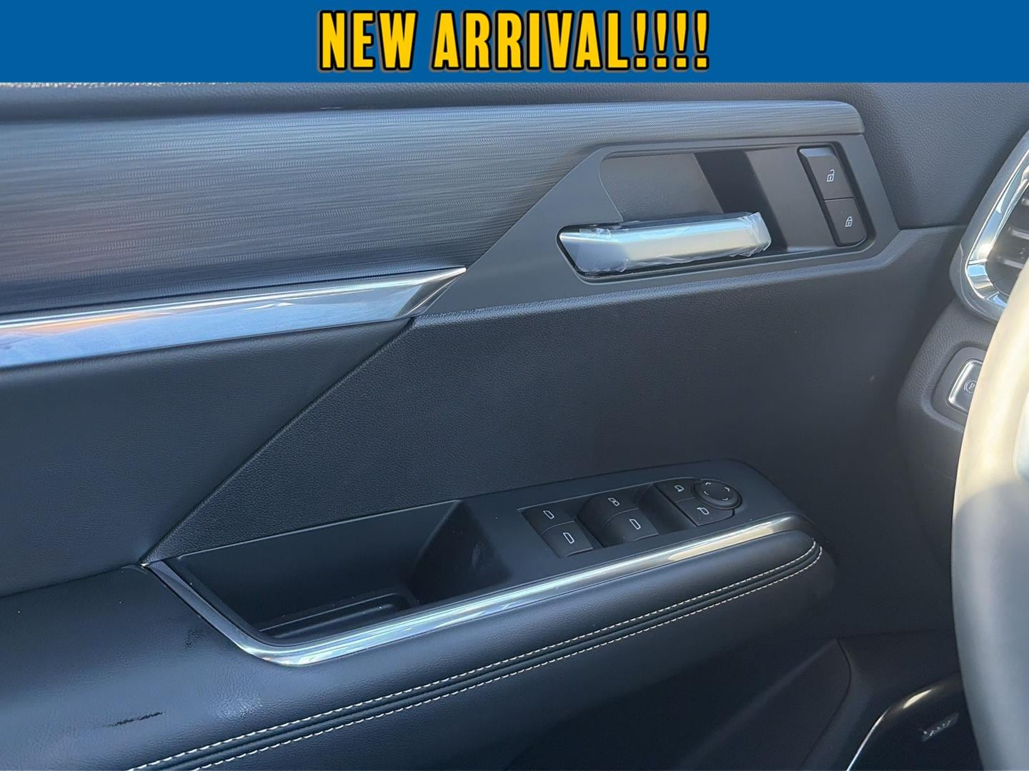 2026 GMC Acadia Elevation - Photo 17