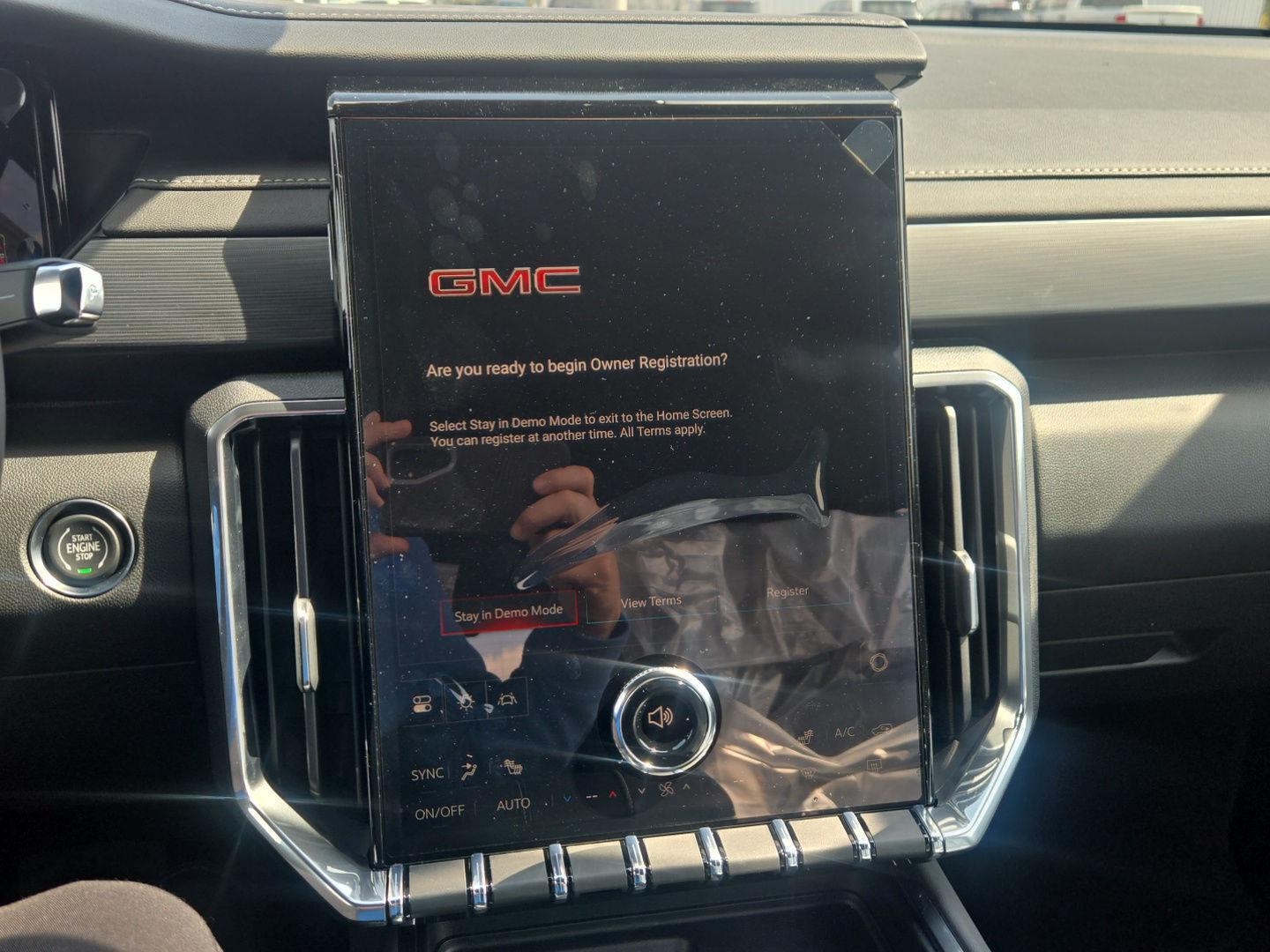 2026 GMC Acadia Elevation - Photo 18