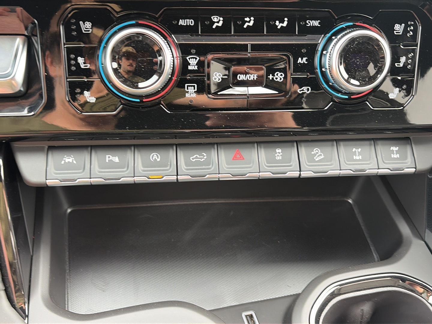 2026 GMC Sierra 1500 AT4X - Photo 44