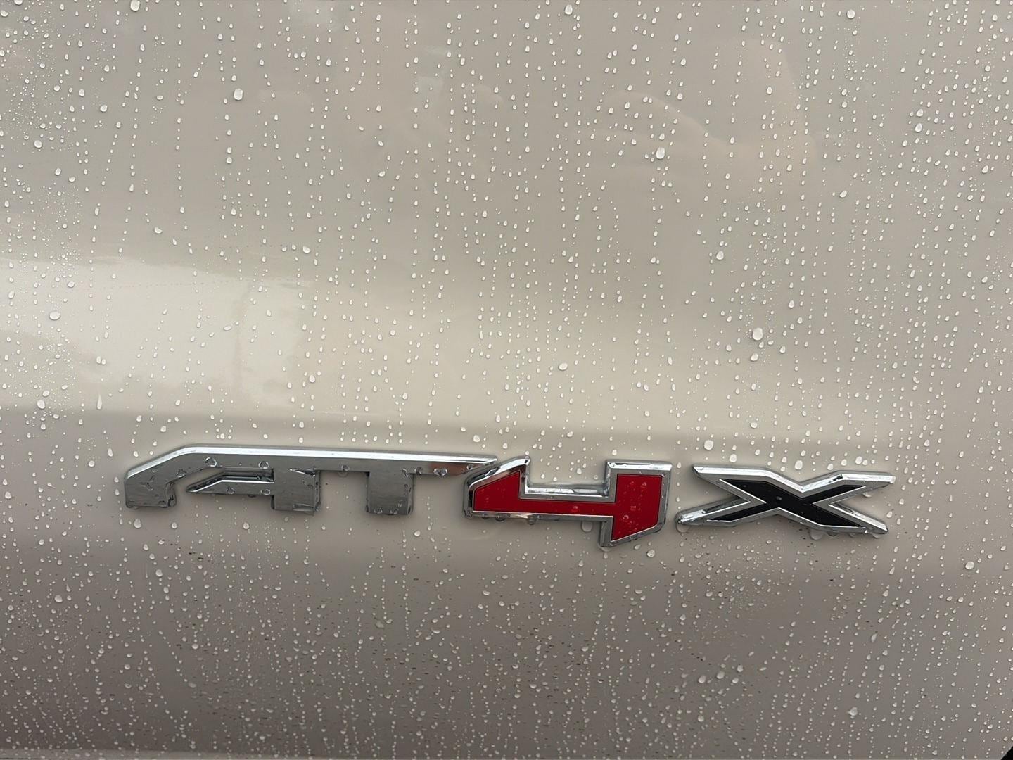 2026 GMC Sierra 1500 AT4X - Photo 13