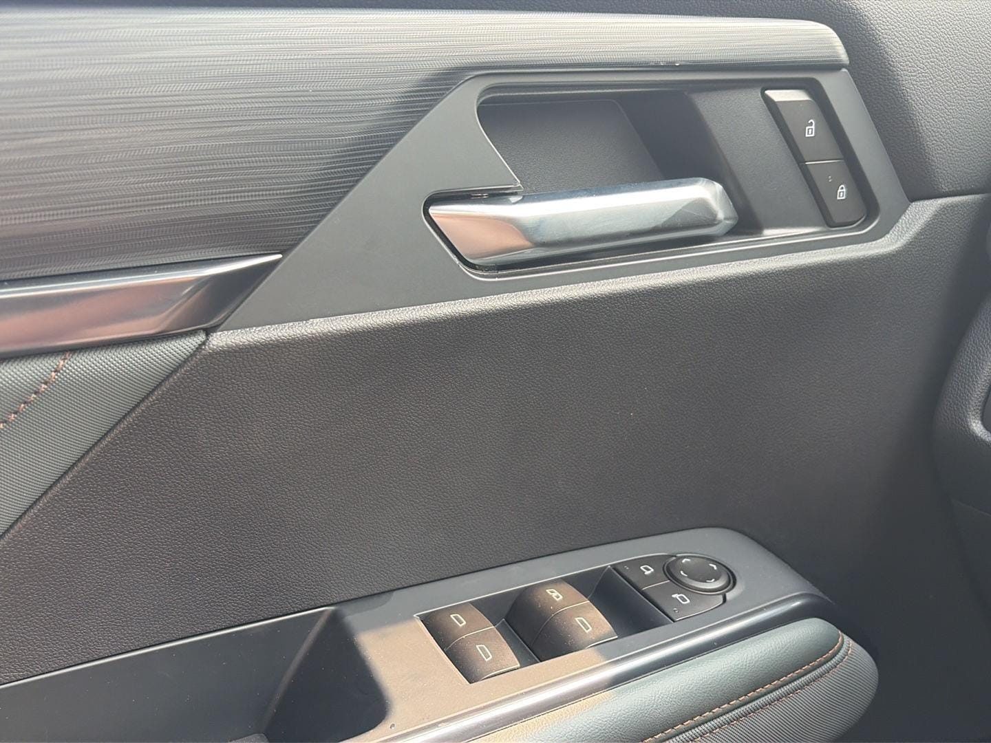 2026 GMC Acadia AT4 - Photo 22