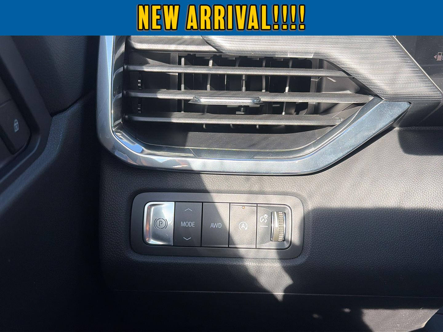 2026 GMC Acadia Elevation - Photo 16