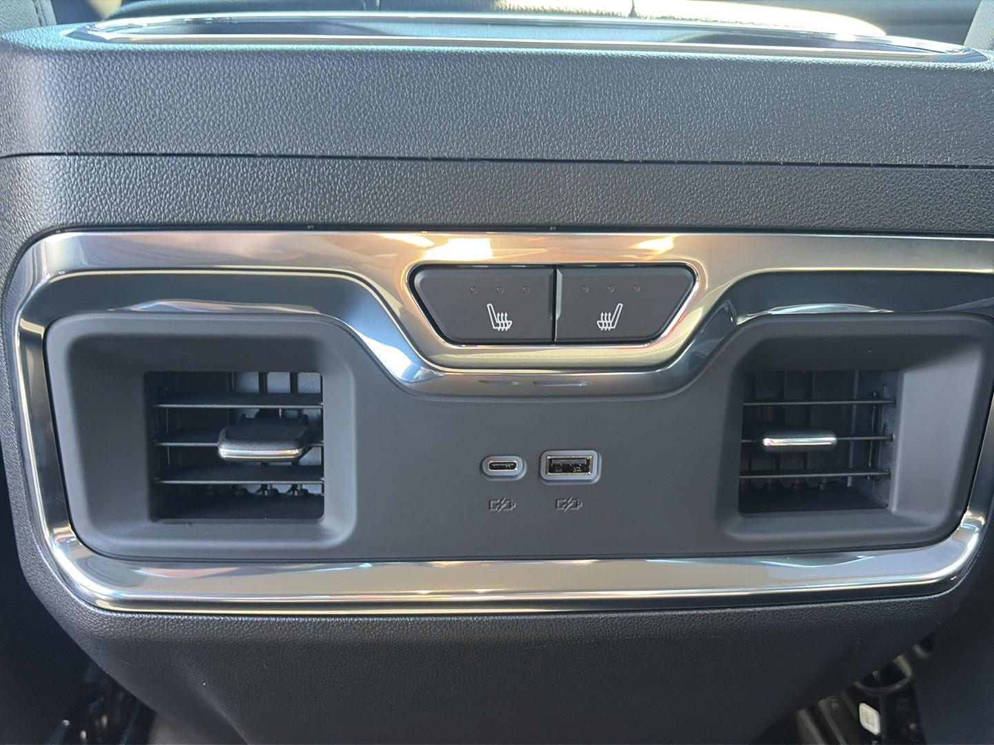 2026 GMC Sierra 1500 SLT - Photo 30