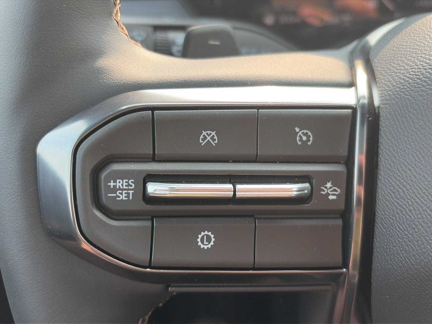 2026 GMC Acadia AT4 - Photo 17
