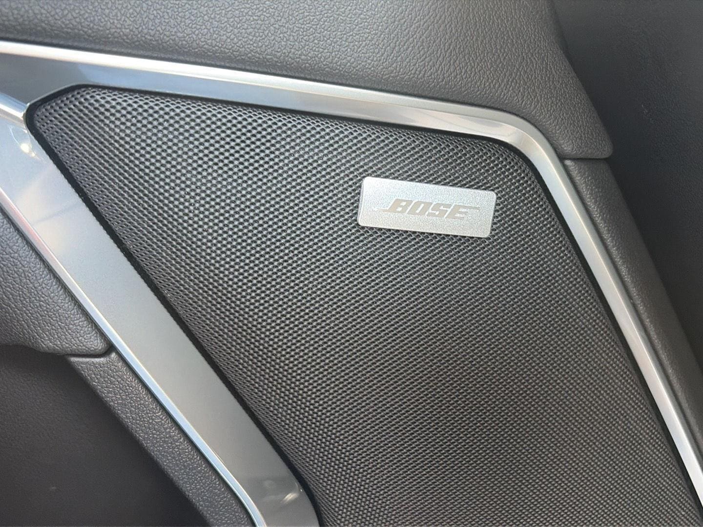 2026 GMC Sierra 1500 SLT - Photo 18