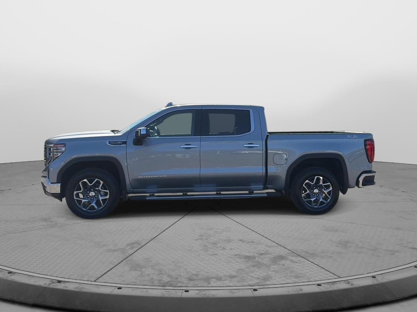 2026 GMC Sierra 1500 SLT - Photo 6