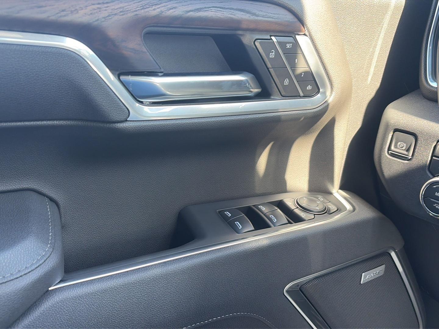 2026 GMC Sierra 1500 SLT - Photo 17