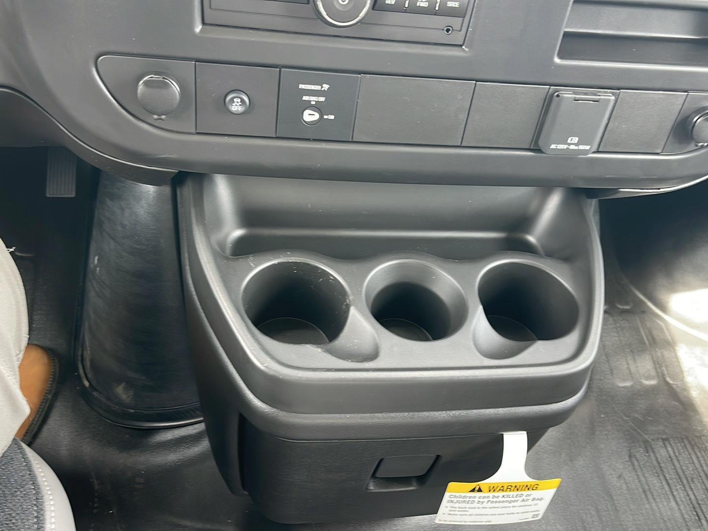 2026 GMC Savana Cargo Work Van - Photo 10