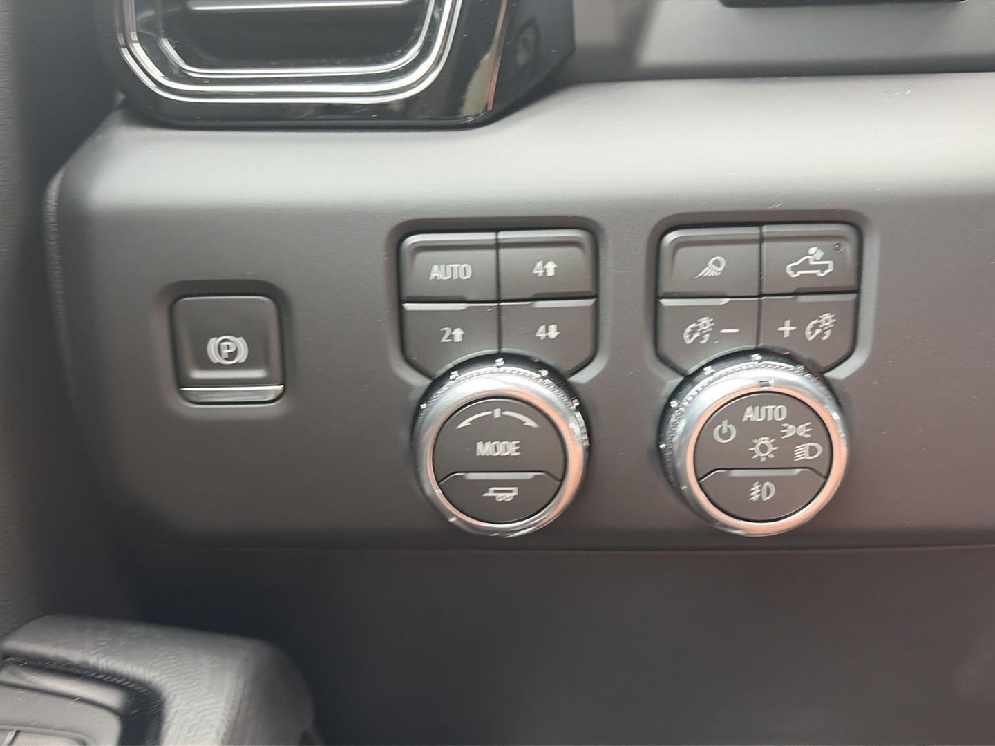 2026 GMC Sierra 1500 AT4X - Photo 38