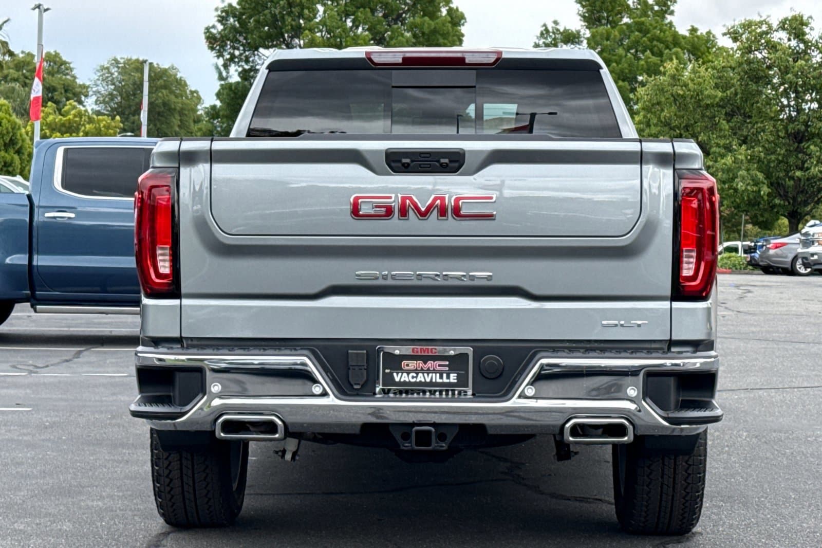 2026 GMC Sierra 1500 SLT photo 5