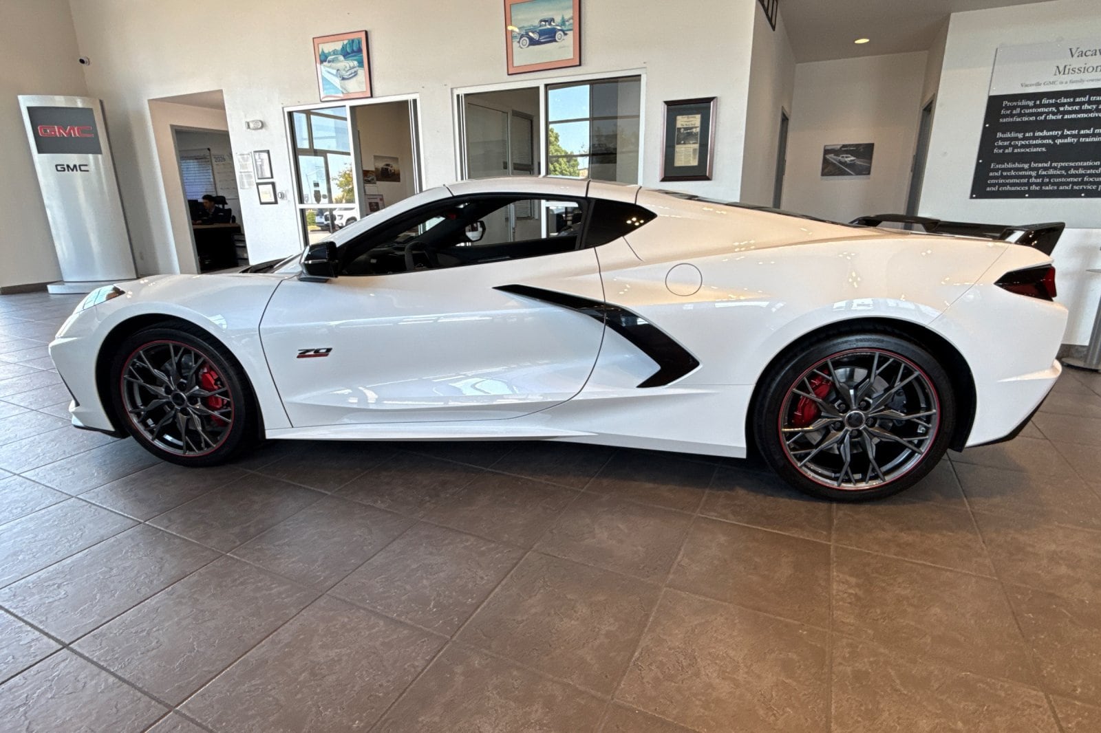 2023 Chevrolet Corvette 3LT - Photo 8