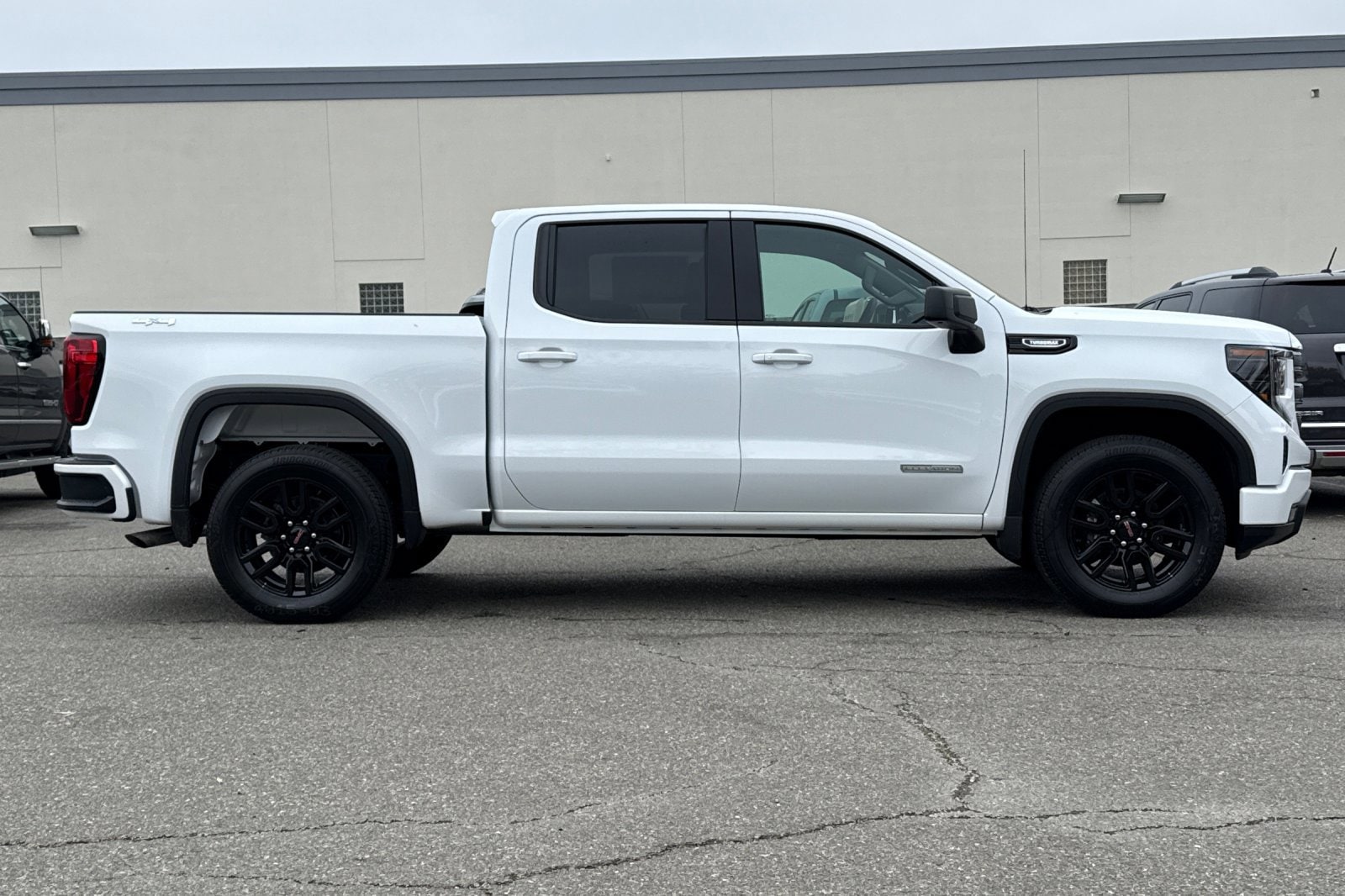 2026 GMC Sierra 1500 Elevation photo 2