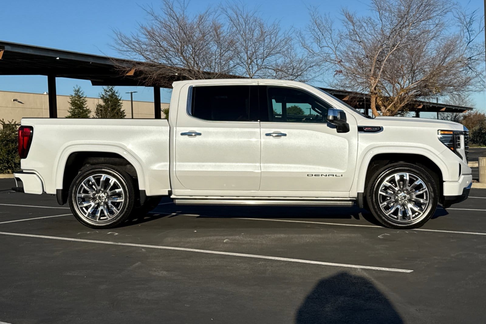 2026 GMC Sierra 1500 Denali photo 2