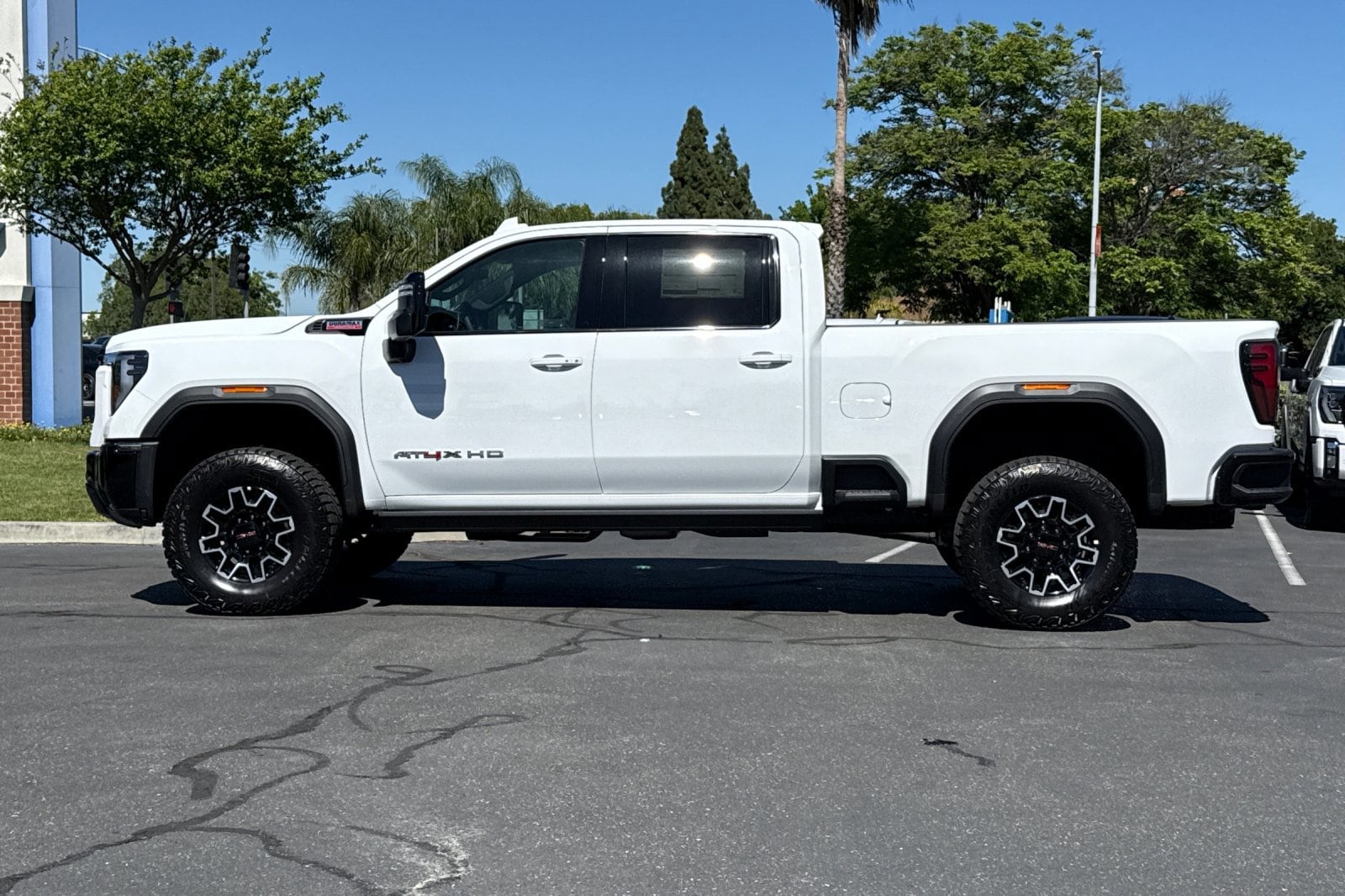 2026 GMC Sierra 2500 HD AT4X photo 3