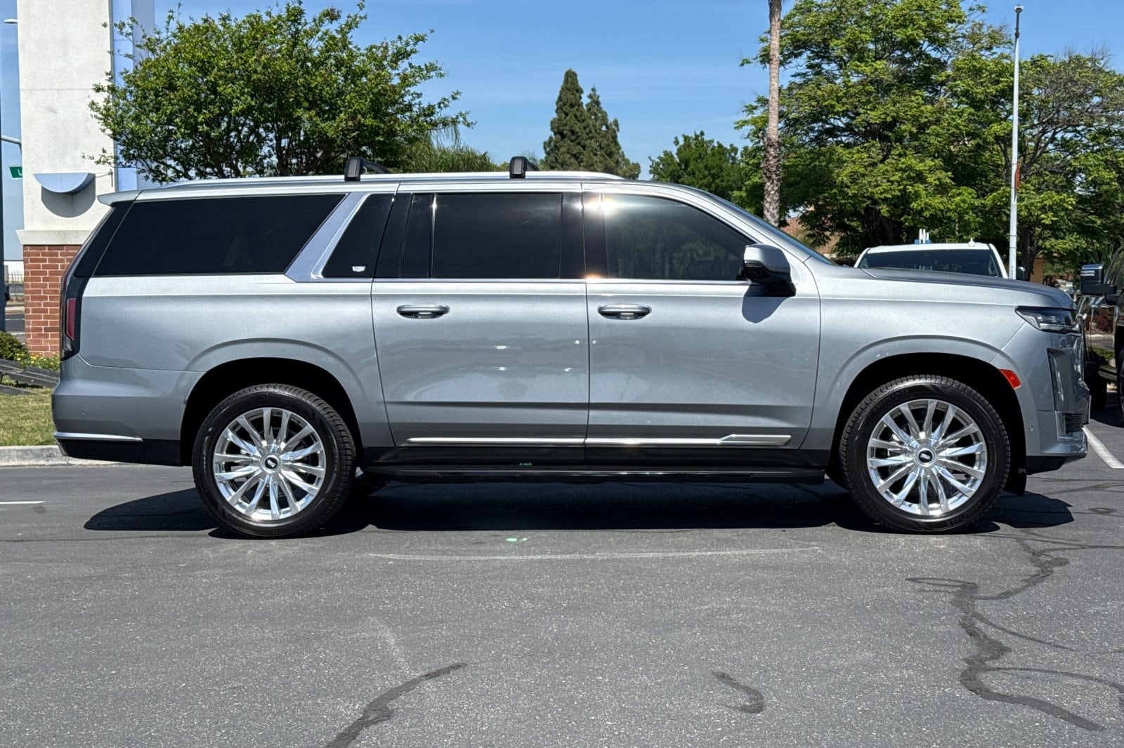 2023 CADILLAC Escalade ESV Premium Luxury photo 2