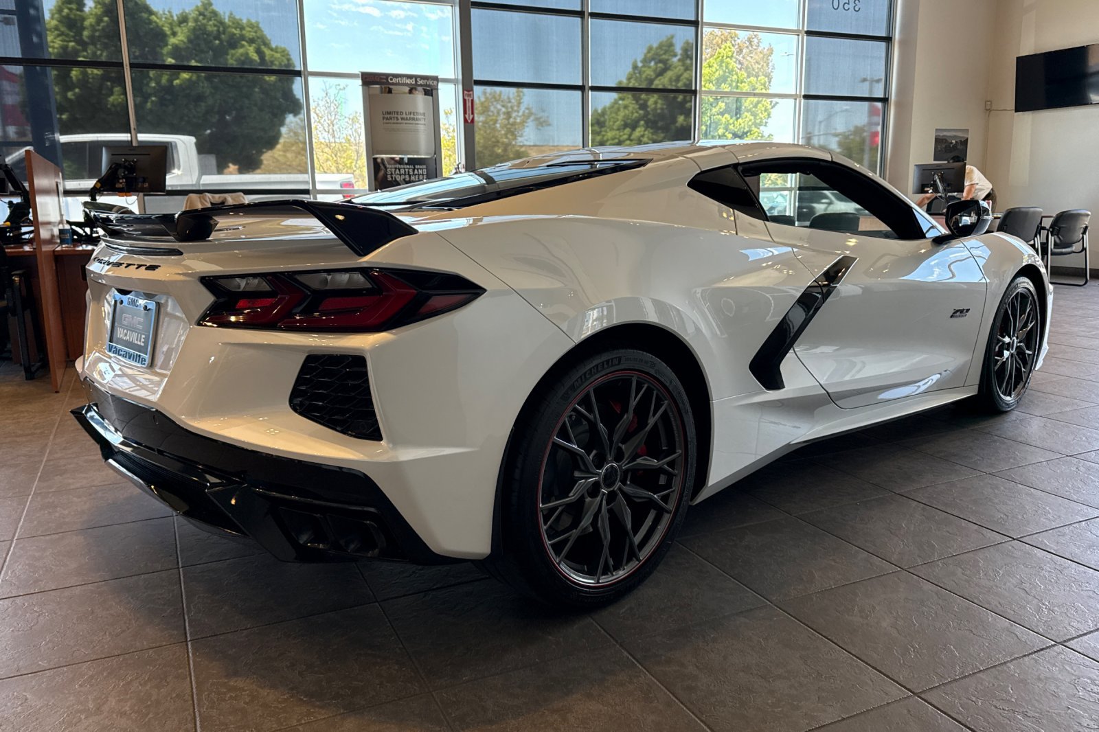 2023 Chevrolet Corvette 3LT - Photo 5